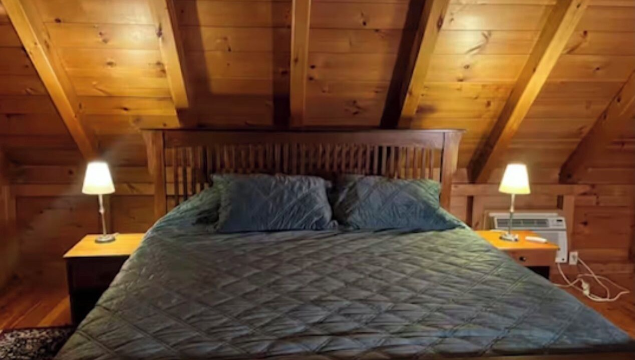 Photo of Bedroom in Muskoka Lakes