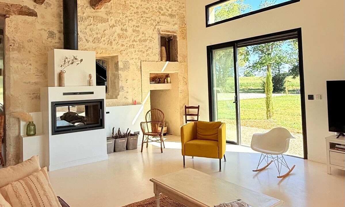 Photo of Livingroom in Gazaupouy