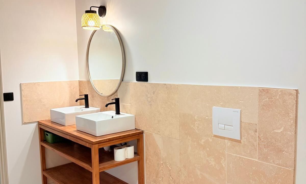 Photo of Bathroom in Gazaupouy