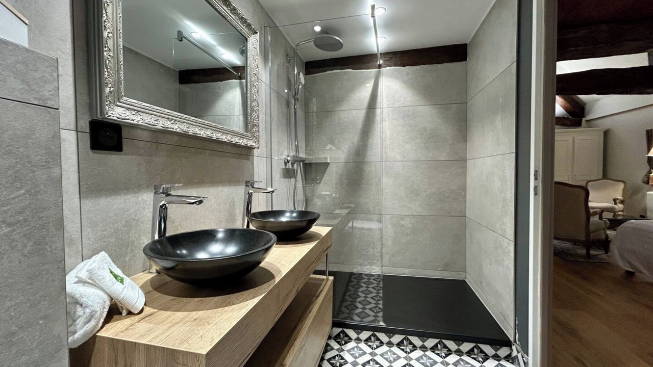 Photo of Bathroom in Cruet