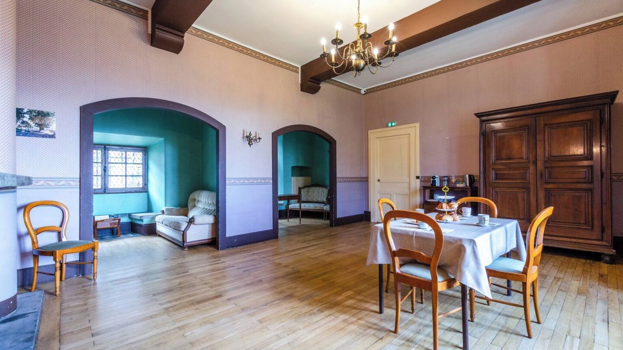 Photo of Others in Cruet