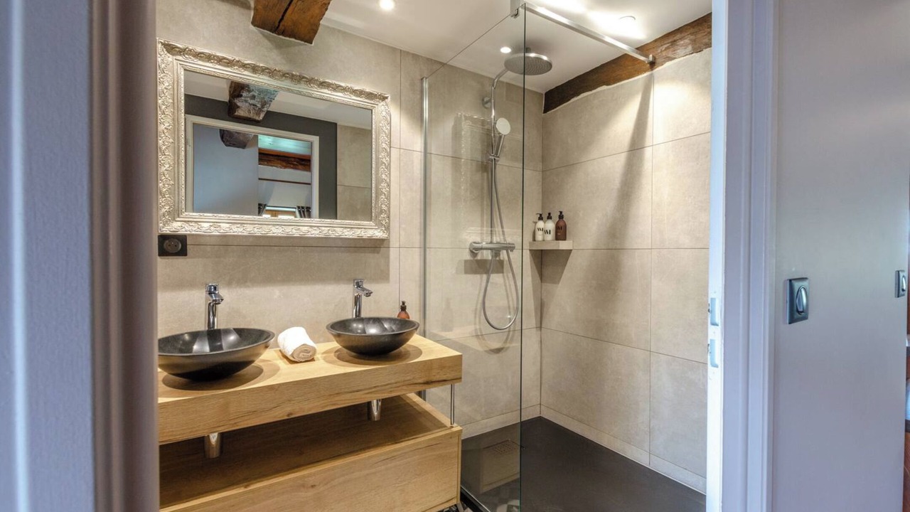 Photo of Bathroom in Cruet