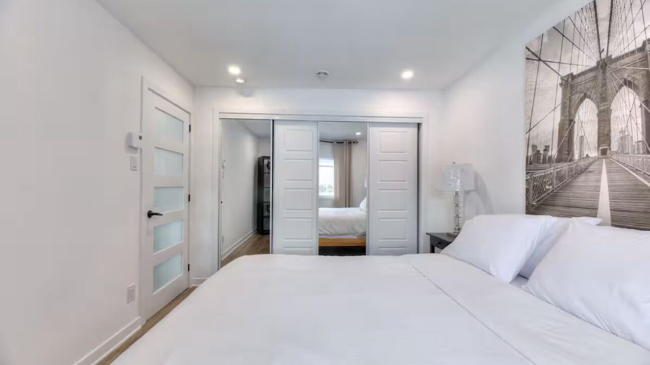 Photo of Bedroom in Saint-Hubert