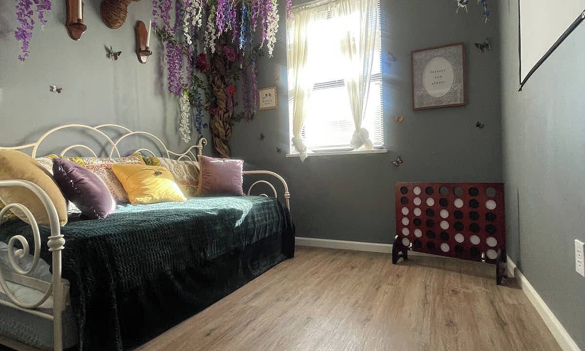 Photo of Bedroom in Poplar