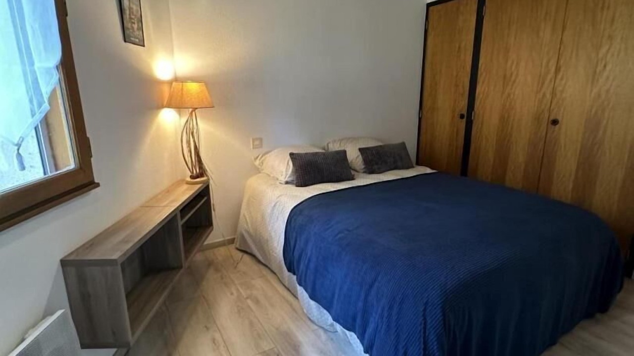 Photo of Bedroom in Poyartin