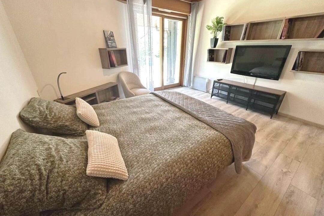 Photo of Bedroom in Poyartin