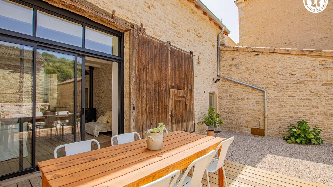 Photo of Outdoor in Chardonnay