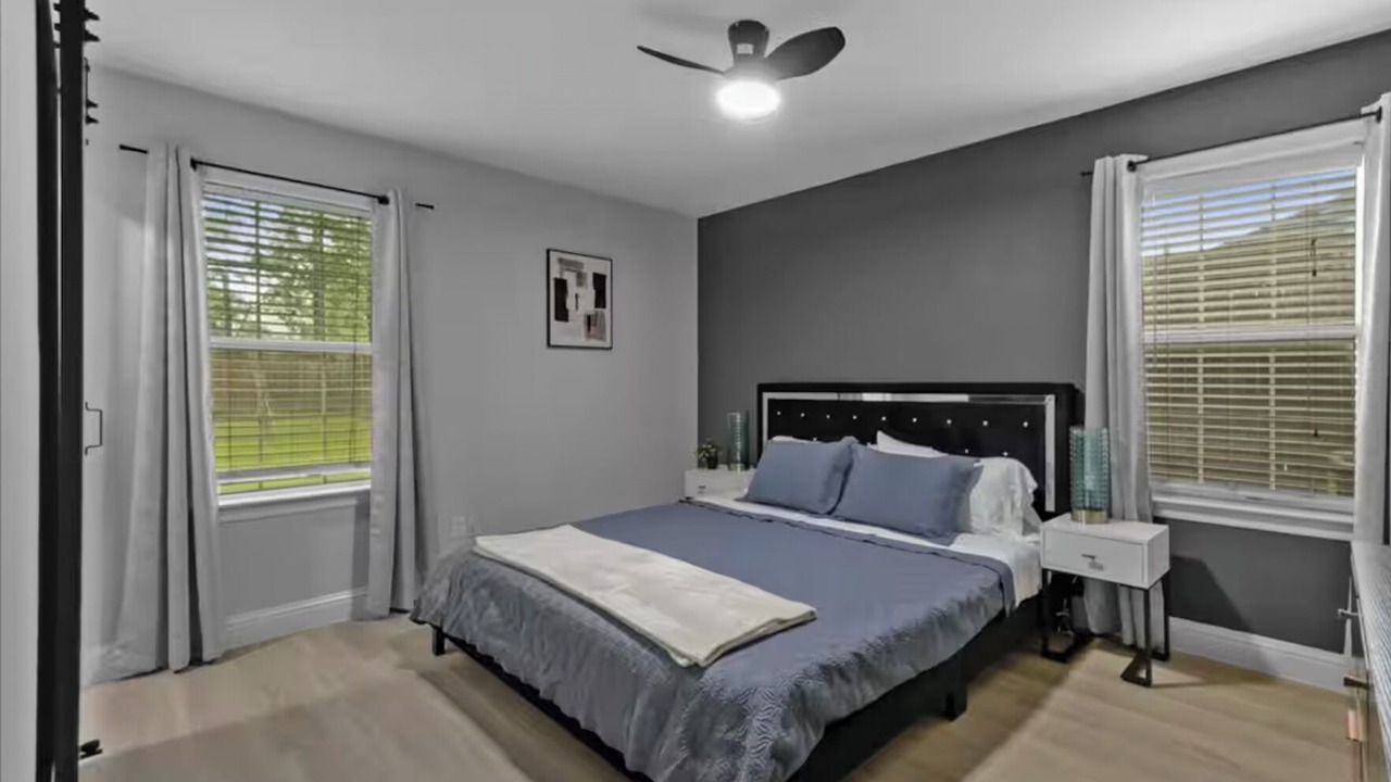 Photo of Bedroom in Central Arlington