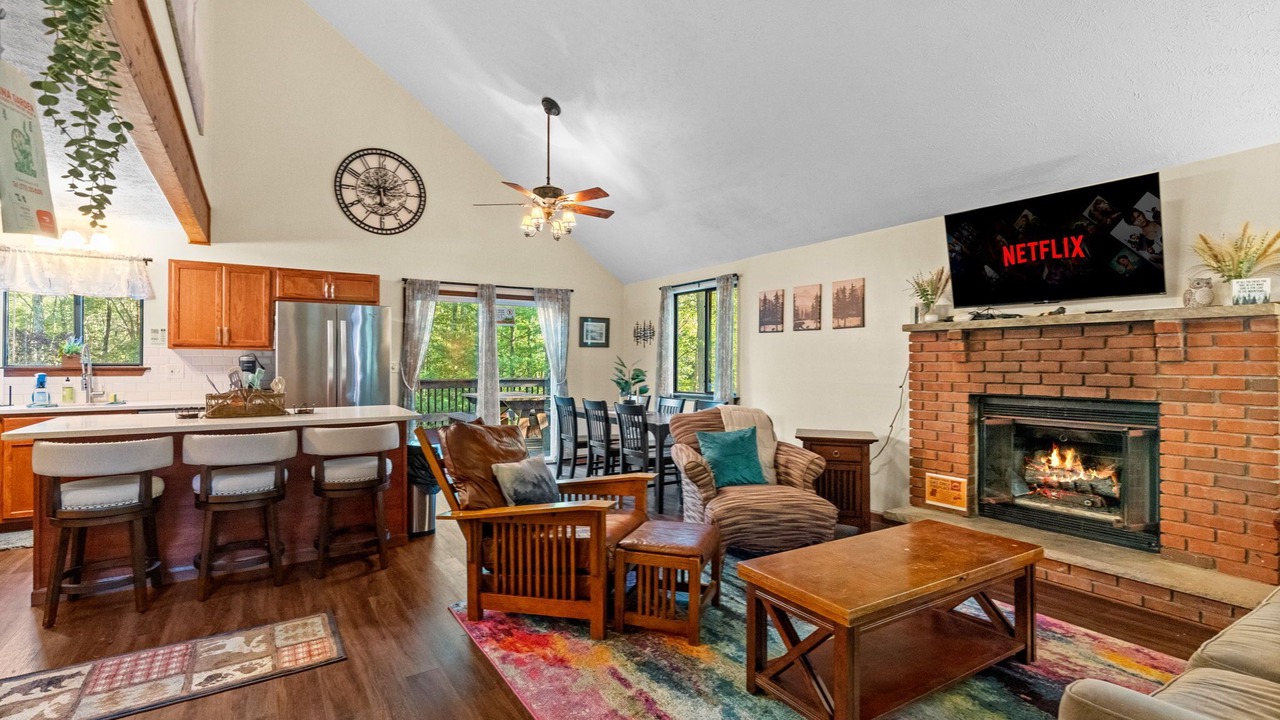 Photo of Livingroom in Jim Thorpe