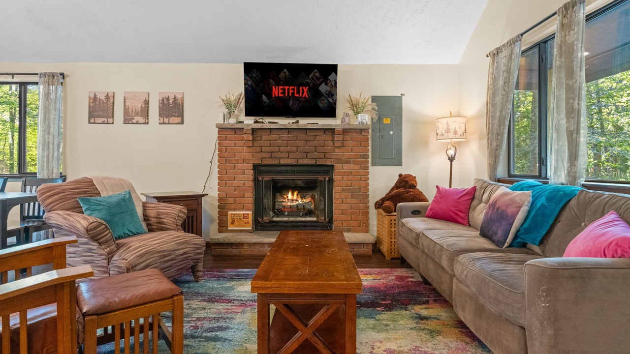 Photo of Livingroom in Jim Thorpe