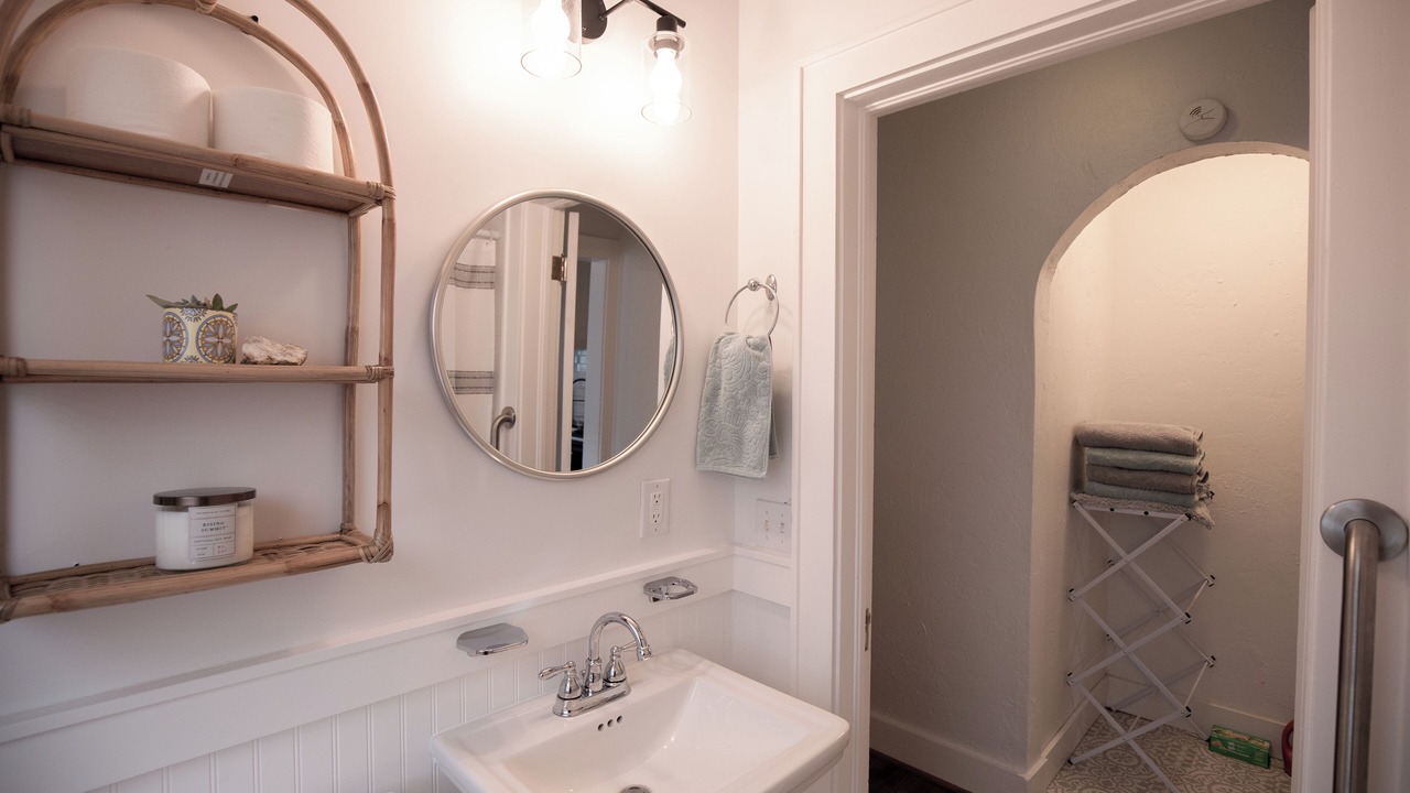 Photo of Bathroom in Crestwood