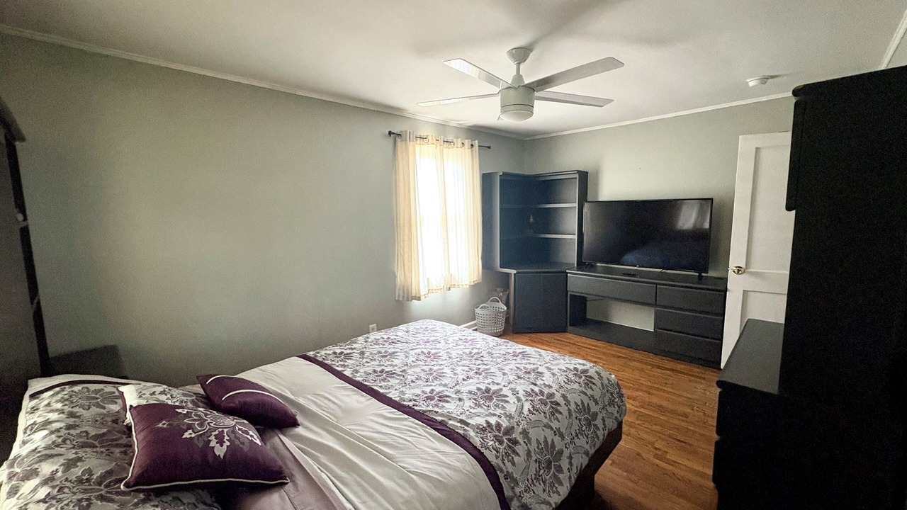 Photo of Bedroom in Midtown