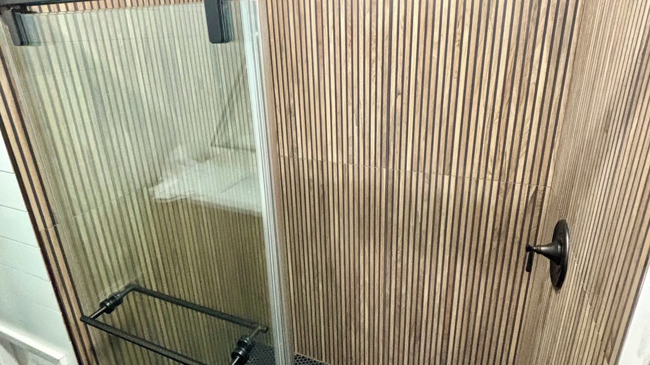 Photo of Bathroom in Pottsboro