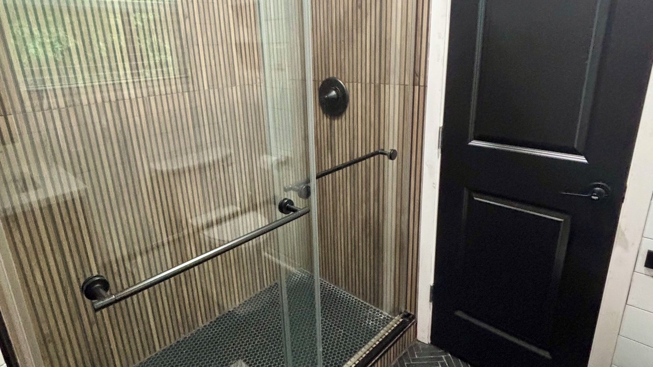 Photo of Bathroom in Pottsboro