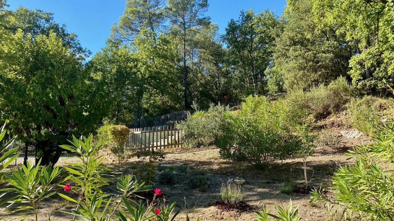 Photo of Outdoor in Entrecasteaux