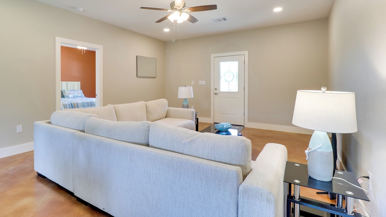 Photo of Livingroom in Granite Shoals