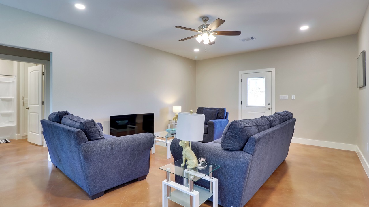 Photo of Livingroom in Granite Shoals