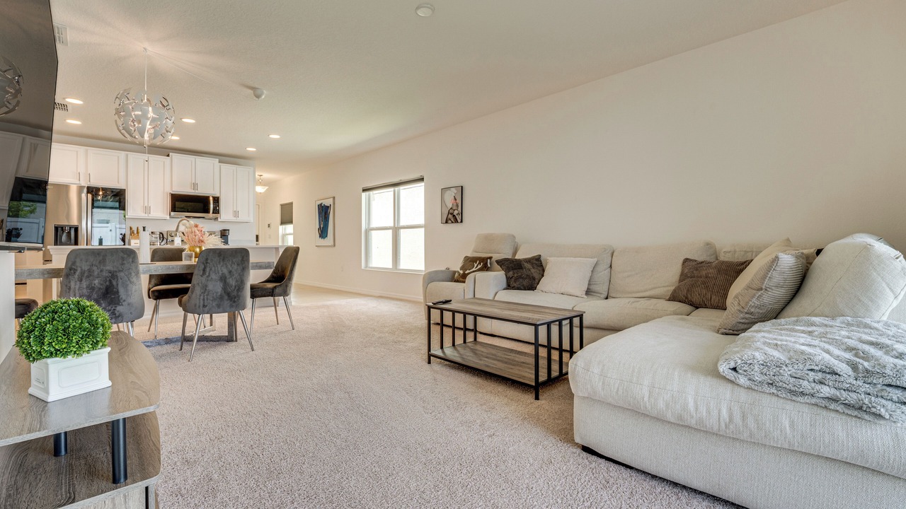 Photo of Bedroom in Groveland