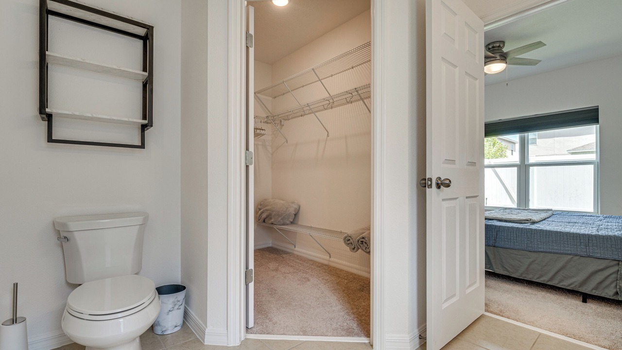 Photo of Bathroom in Groveland