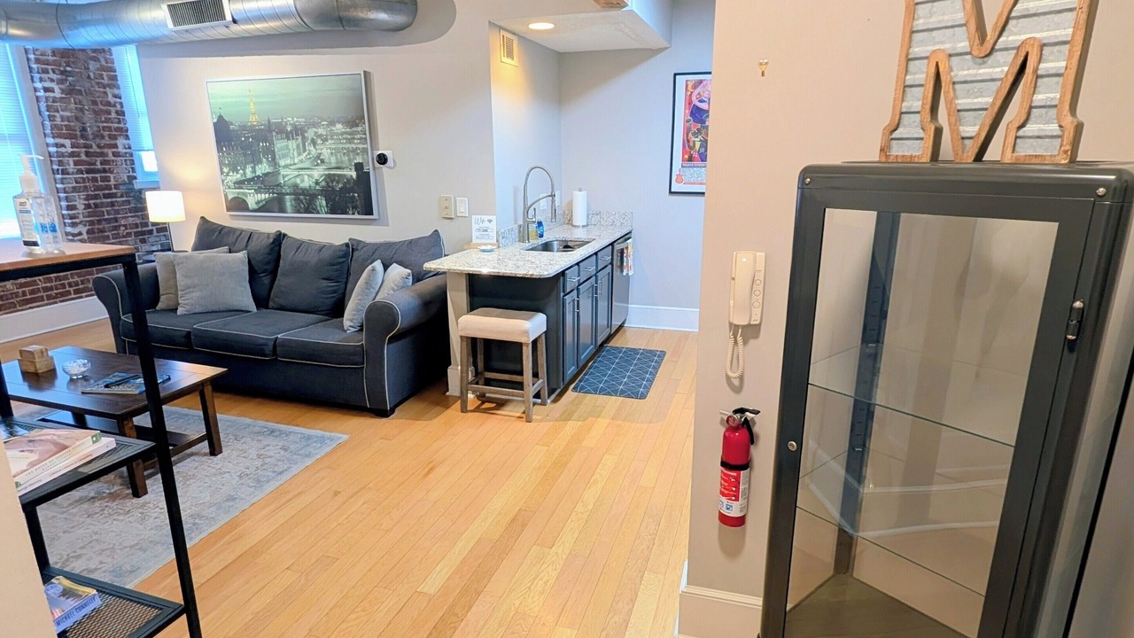 Photo of Livingroom in Downtown Memphis