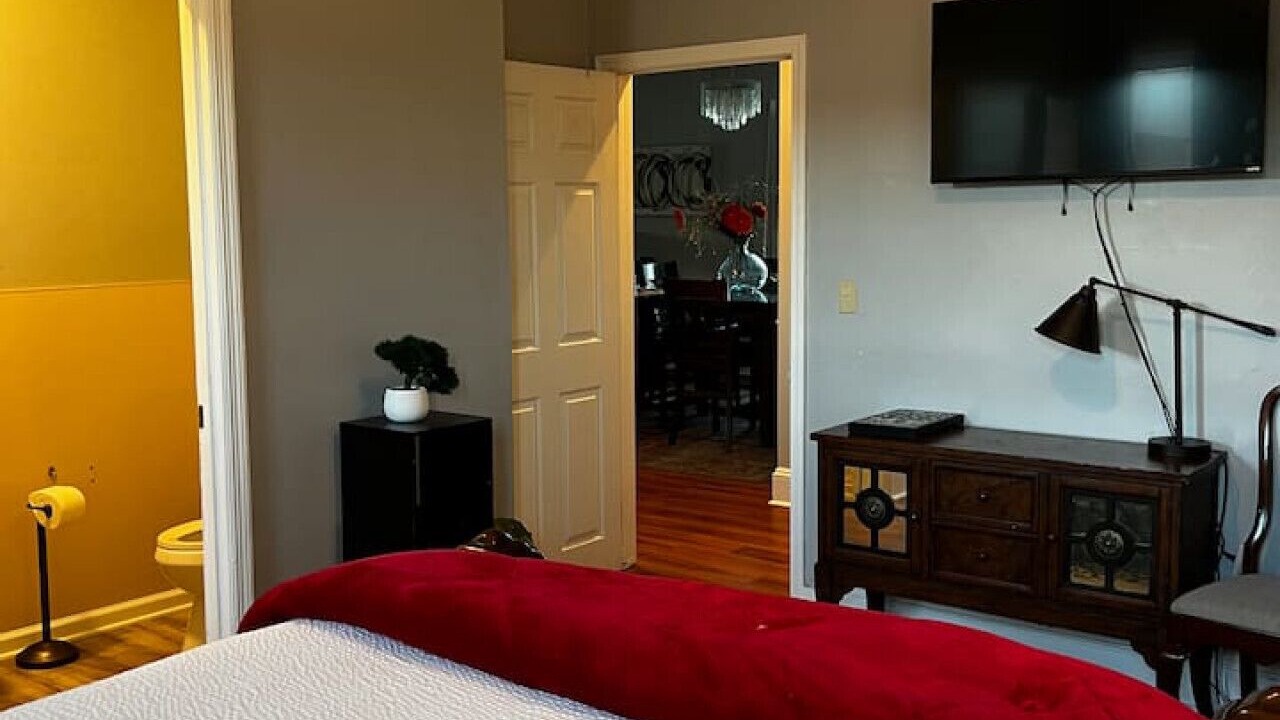 Photo of Bedroom in Wadley