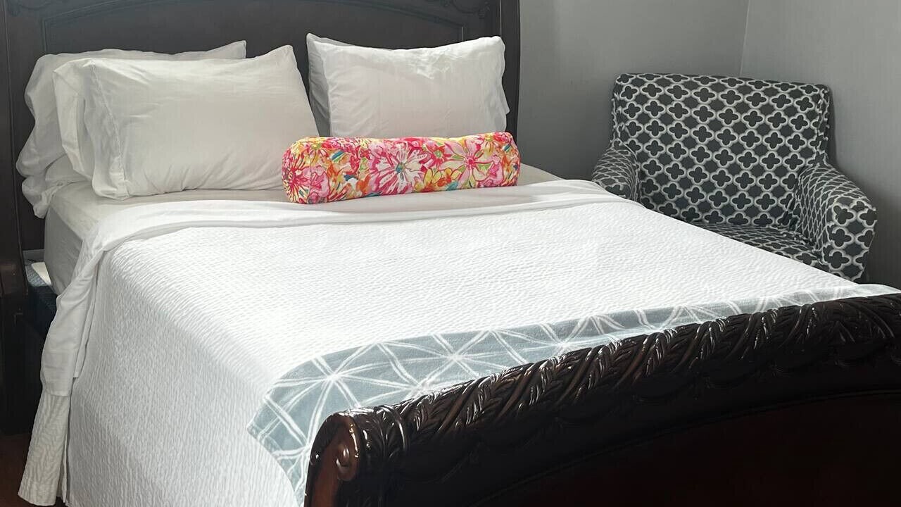 Photo of Bedroom in Wadley