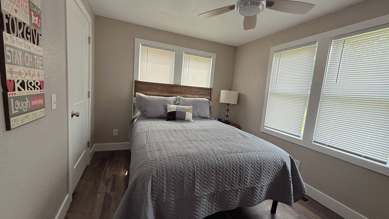 Photo of Bedroom in St. Robert