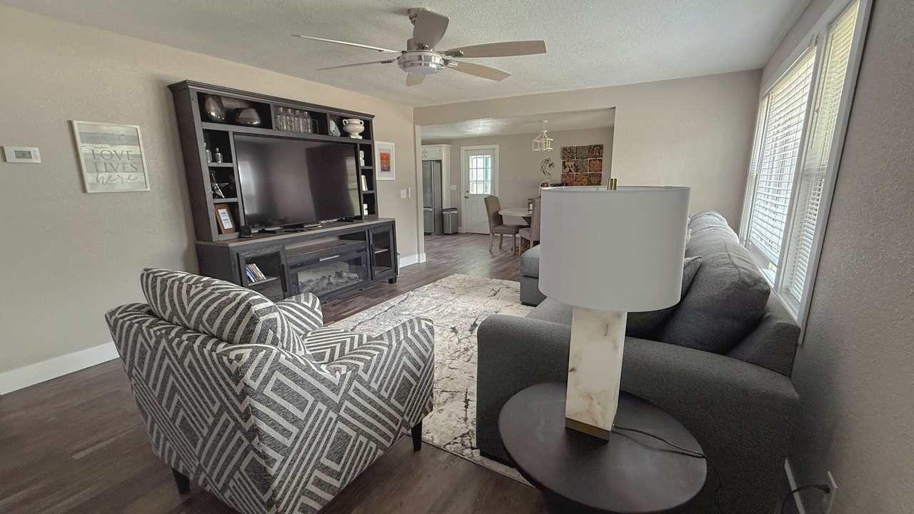 Photo of Livingroom in St. Robert