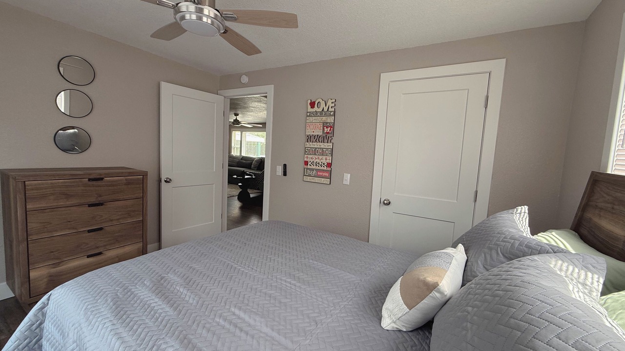 Photo of Bedroom in St. Robert