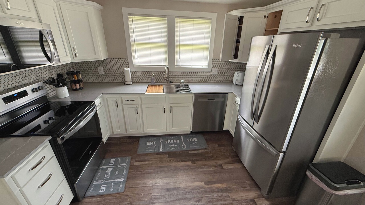 Photo of Kitchen in St. Robert