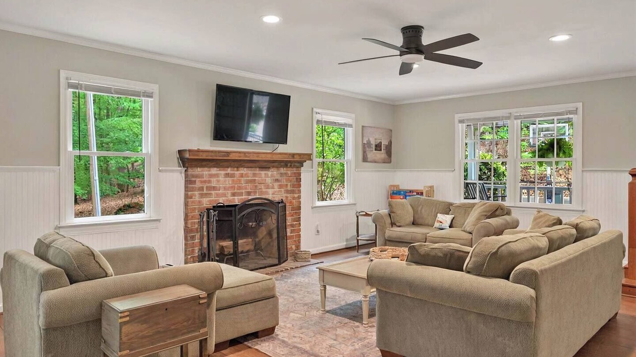 Photo of Livingroom in Gainesville