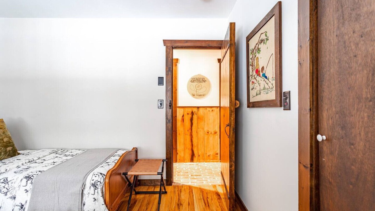 Photo of Bedroom in Thompson Ridge