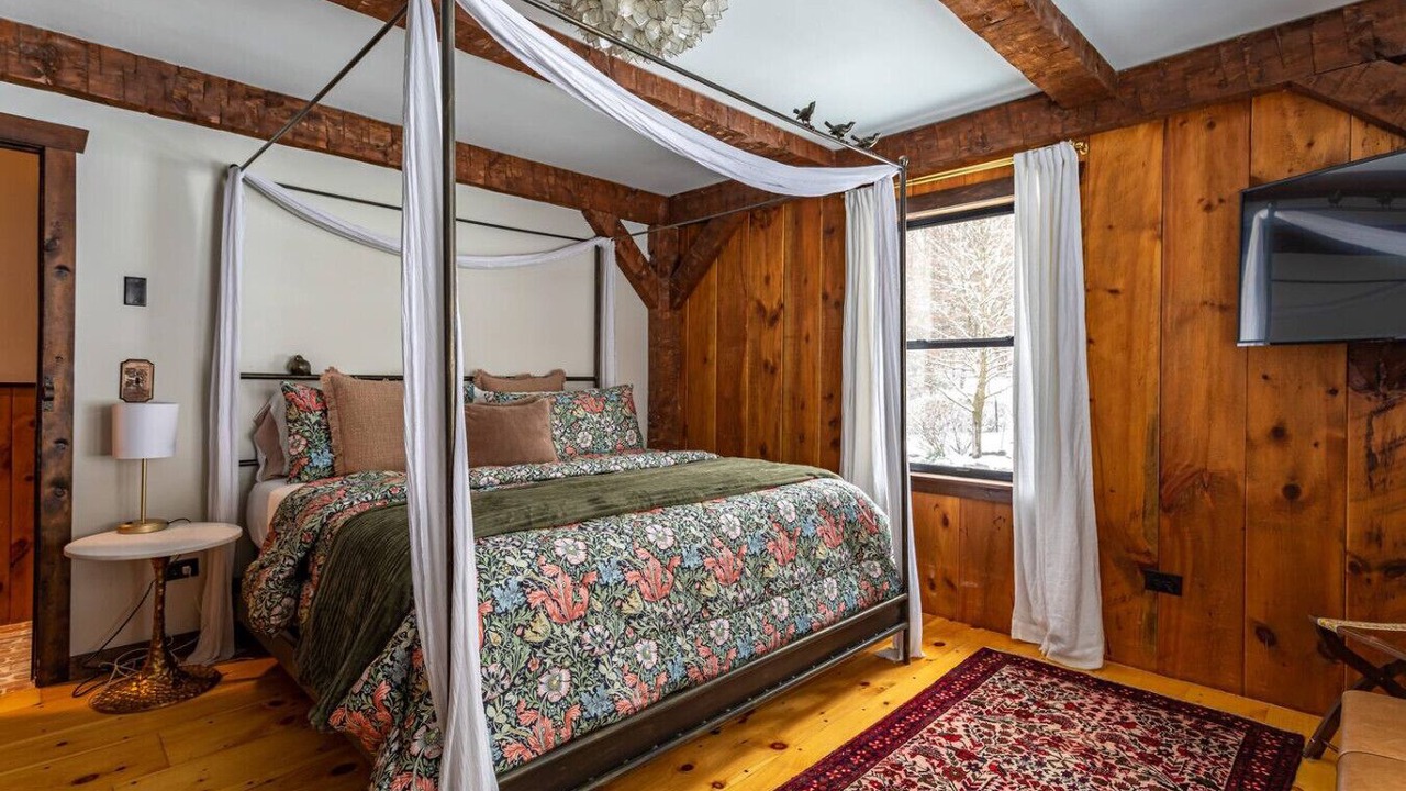 Photo of Bedroom in Thompson Ridge