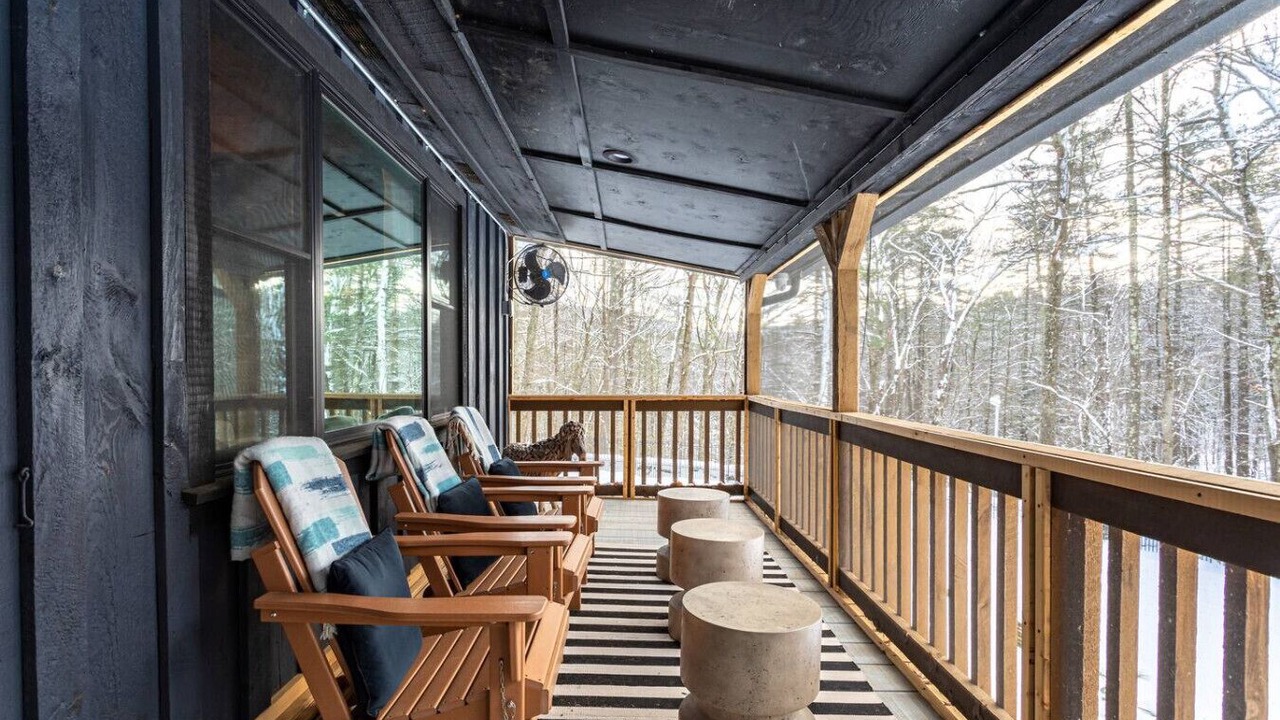 Photo of Patio Balcony in Thompson Ridge