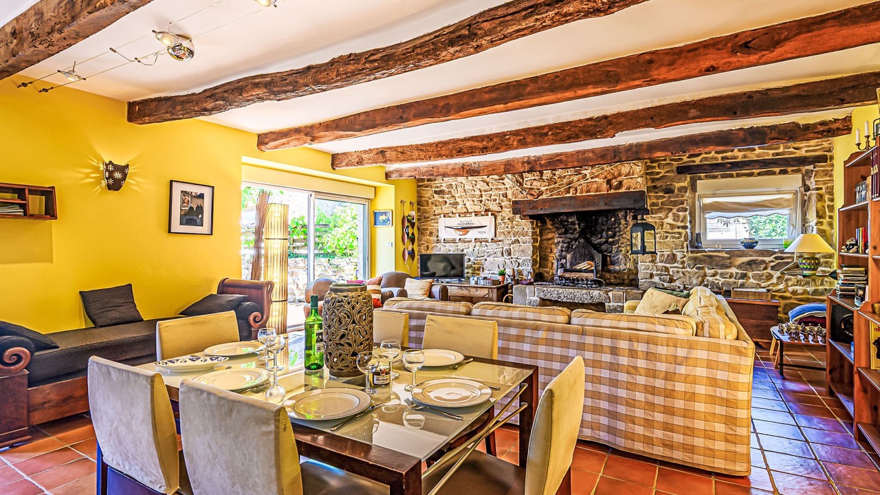 Photo of Livingroom in Plougoumelen