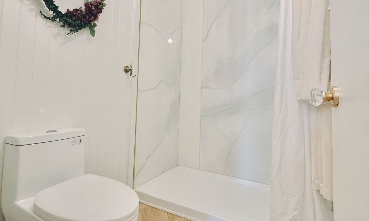 Photo of Bathroom in Dunes City