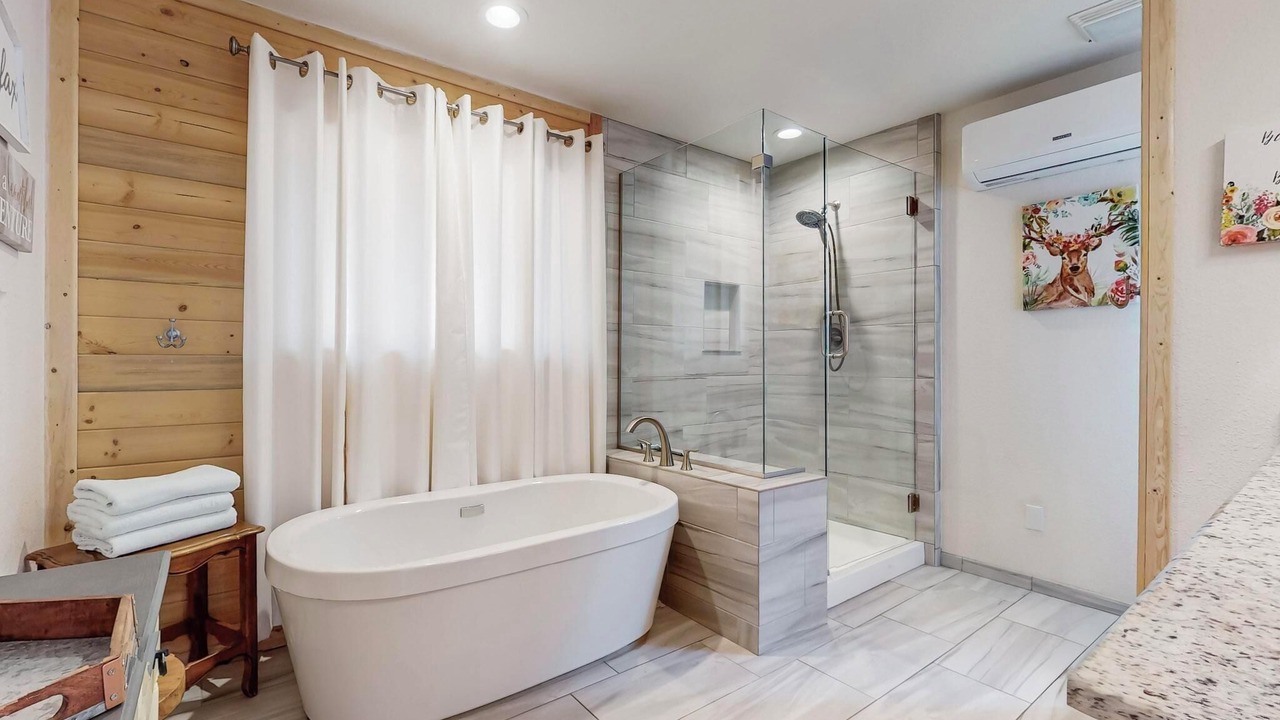 Photo of Bathroom in Ruidoso