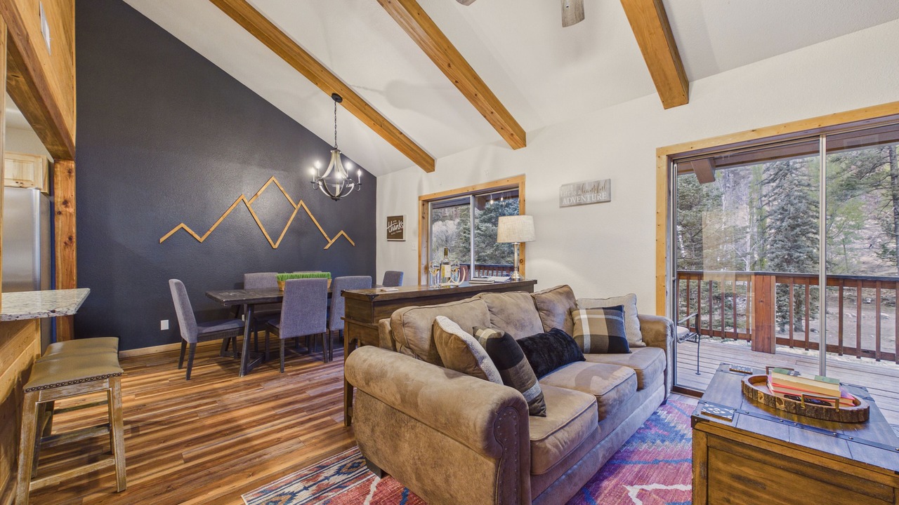 Photo of Livingroom in Ruidoso