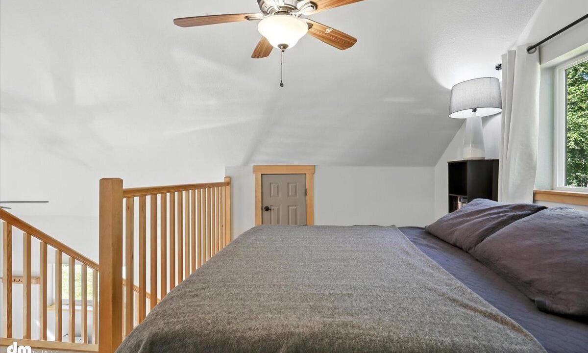 Photo of Bedroom in Susitna North