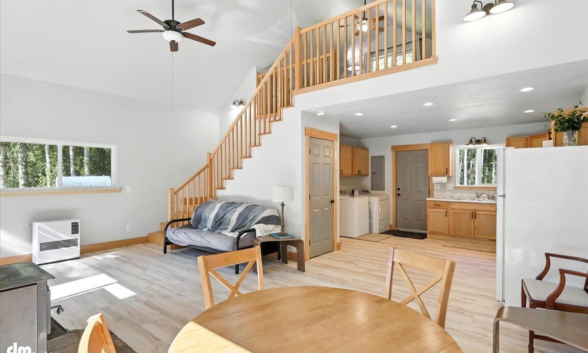 Photo of Livingroom in Susitna North