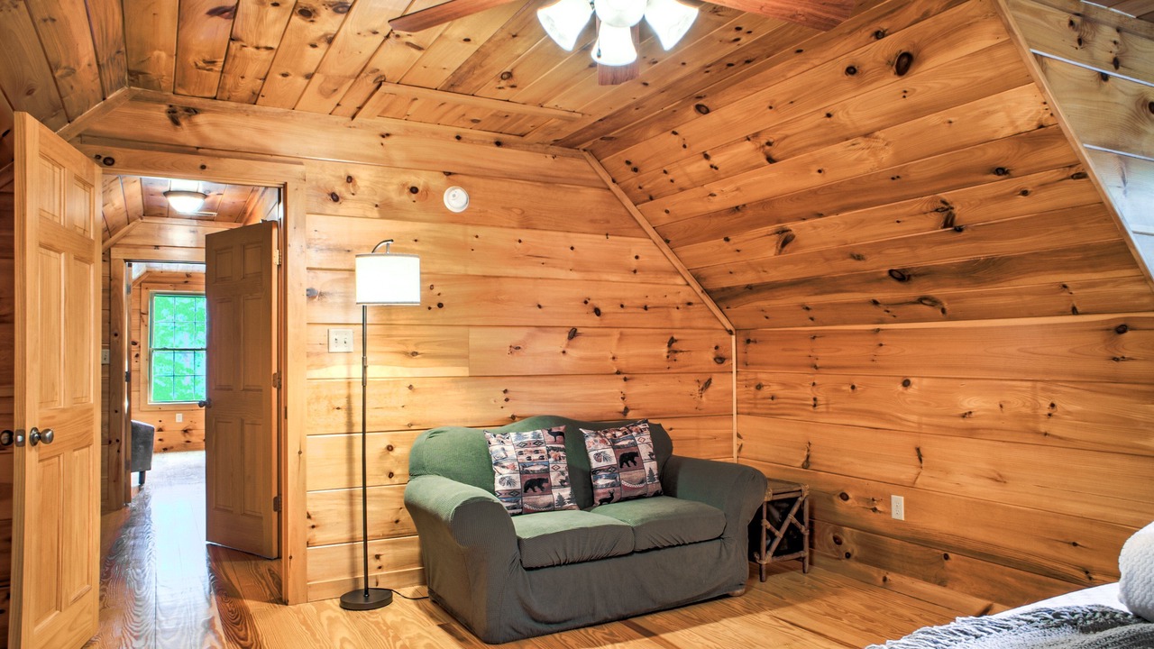 Photo of Bedroom in Lake Lure