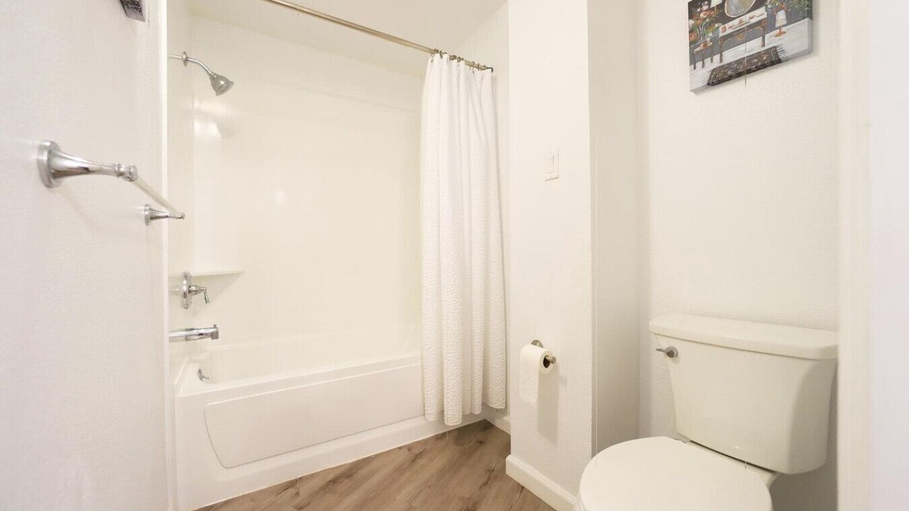 Photo of Bathroom in Apple Hill