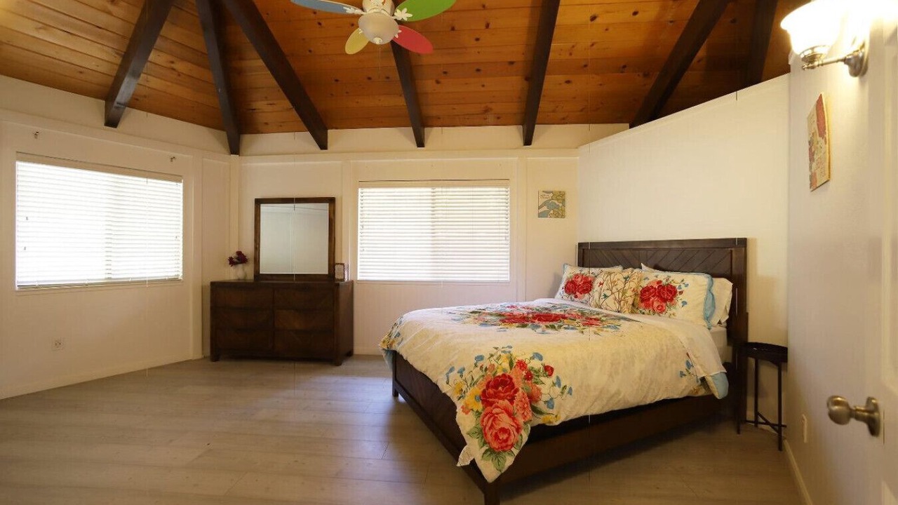 Photo of Bedroom in Apple Hill