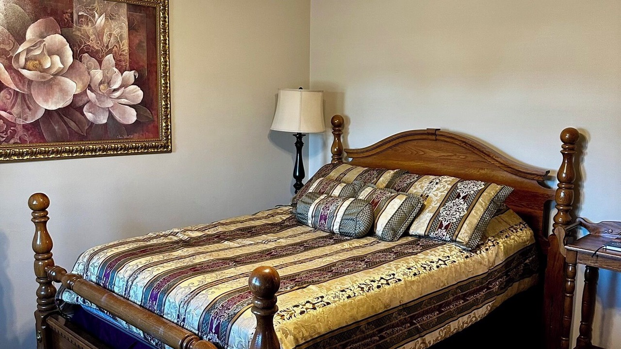 Photo of Bedroom in Saint Marys  Allen County