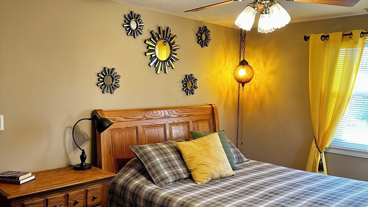 Photo of Bedroom in Saint Marys  Allen County