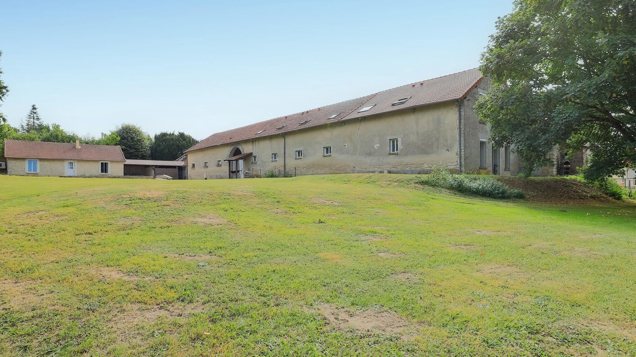 Photo of Others in Monthenault