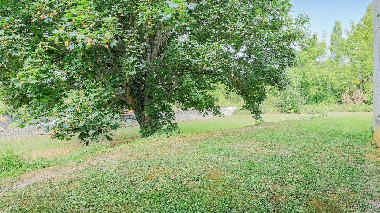 Photo of Others in Monthenault