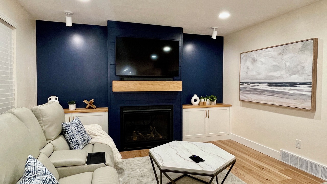 Photo of Livingroom in Draper