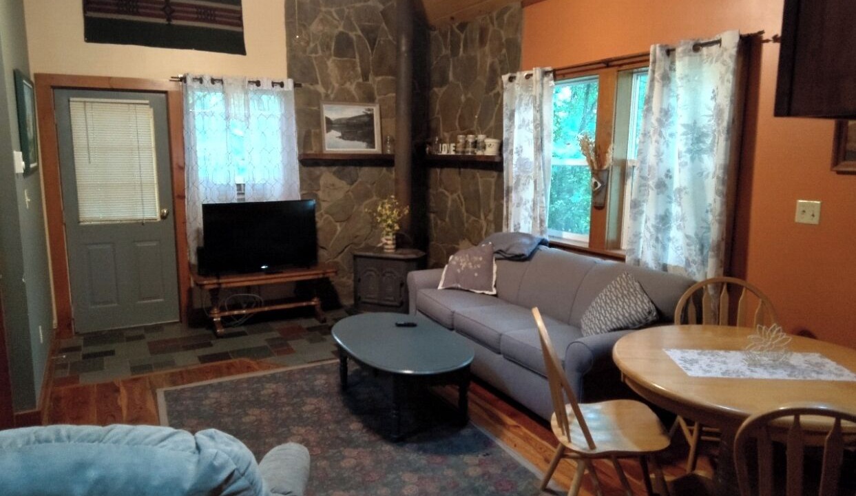 Photo of Livingroom in Cooperstown