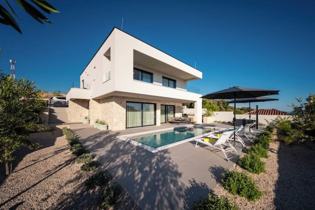 Photo of Outdoor in Mandre